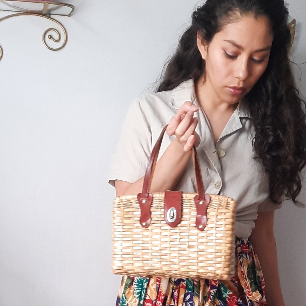 Vintage plastic wrap wicker purse with leather str